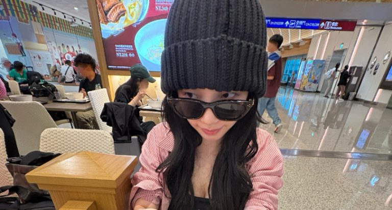 Karina偷偷到台灣吃牛肉麵